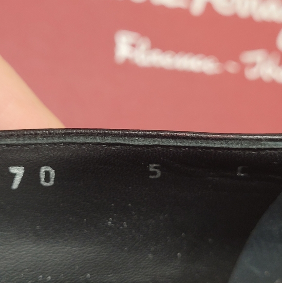 NWOT Ferragamo Carla Mix Pumps - Picture 10 of 13